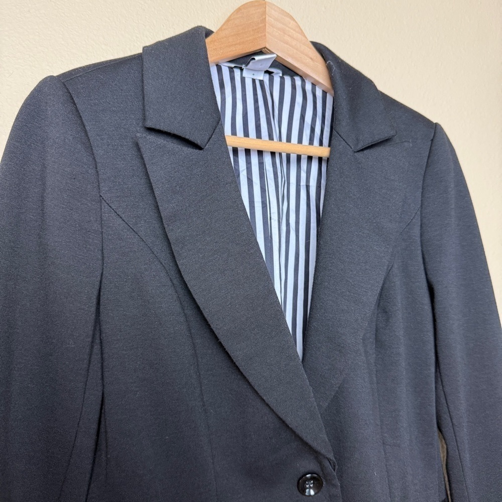 White House Black Market Black Blazer- Size 6 - Picture 2 of 10